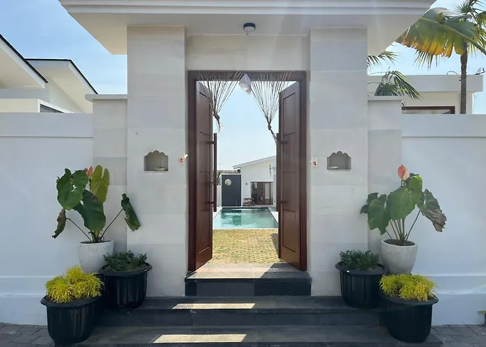 Villa Theodosia By Bali Nusa Dua (Bali)
